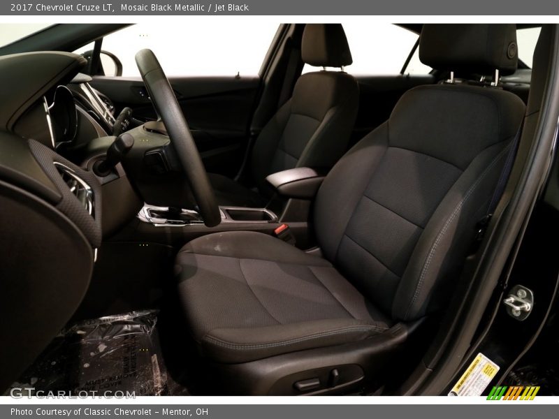 Mosaic Black Metallic / Jet Black 2017 Chevrolet Cruze LT
