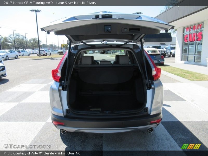 Lunar Silver Metallic / Ivory 2017 Honda CR-V Touring AWD