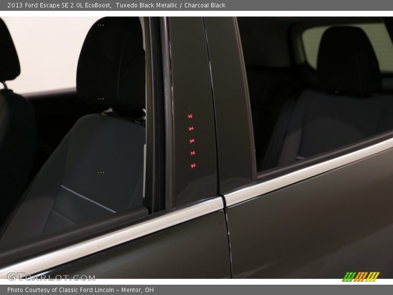 Tuxedo Black Metallic / Charcoal Black 2013 Ford Escape SE 2.0L EcoBoost
