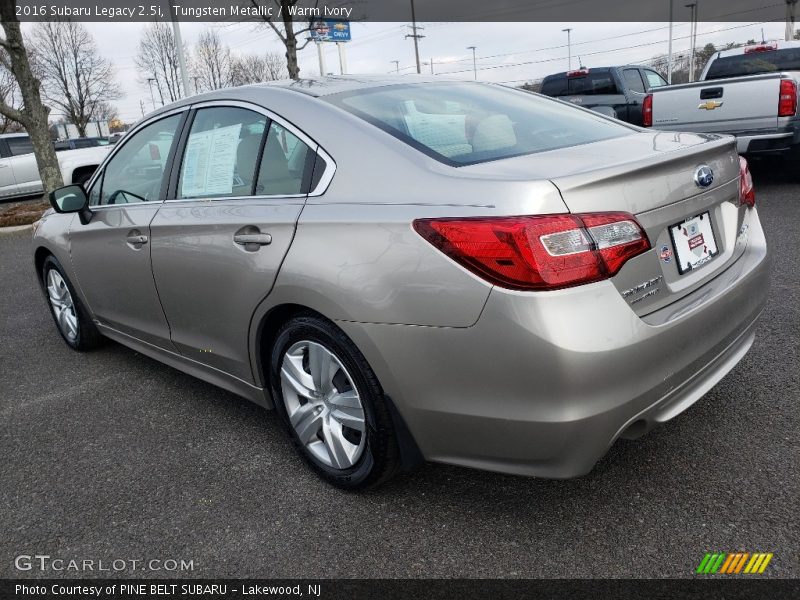 Tungsten Metallic / Warm Ivory 2016 Subaru Legacy 2.5i