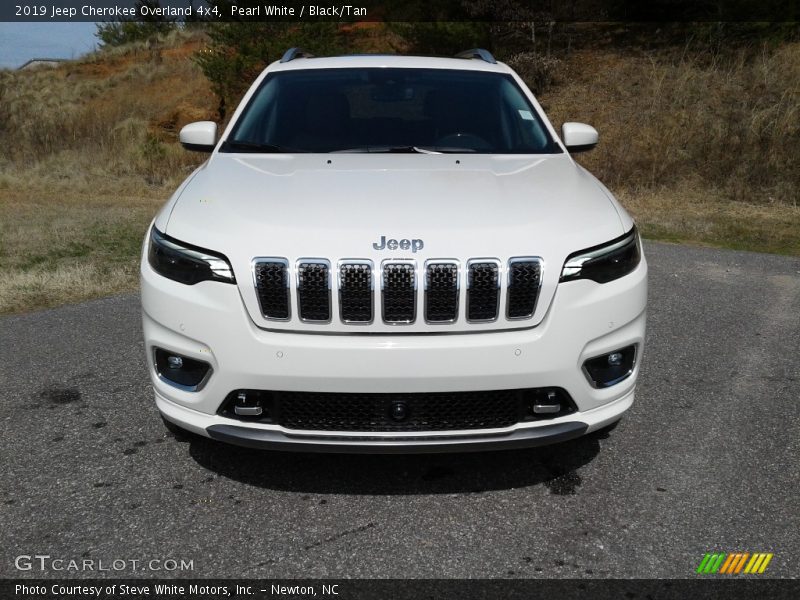 Pearl White / Black/Tan 2019 Jeep Cherokee Overland 4x4