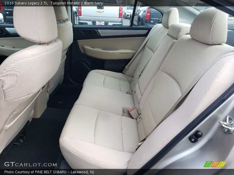 Tungsten Metallic / Warm Ivory 2016 Subaru Legacy 2.5i
