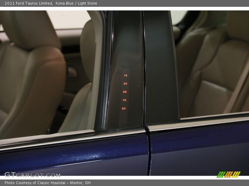Kona Blue / Light Stone 2011 Ford Taurus Limited