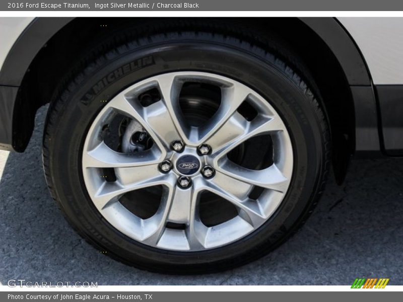 Ingot Silver Metallic / Charcoal Black 2016 Ford Escape Titanium