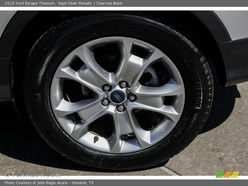 Ingot Silver Metallic / Charcoal Black 2016 Ford Escape Titanium