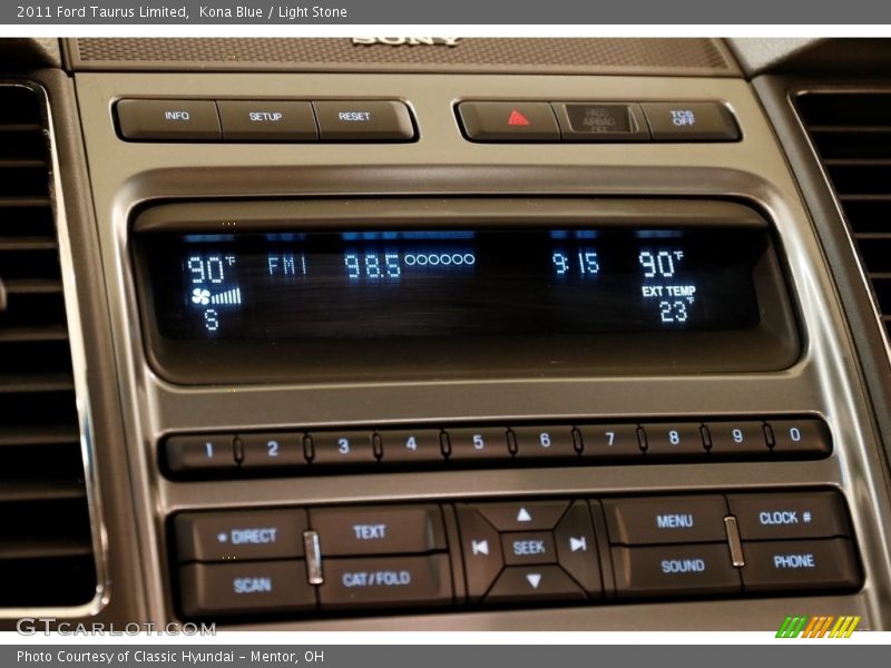 Kona Blue / Light Stone 2011 Ford Taurus Limited