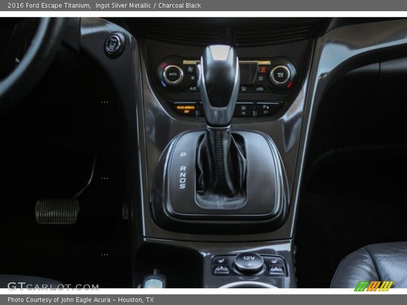 Ingot Silver Metallic / Charcoal Black 2016 Ford Escape Titanium