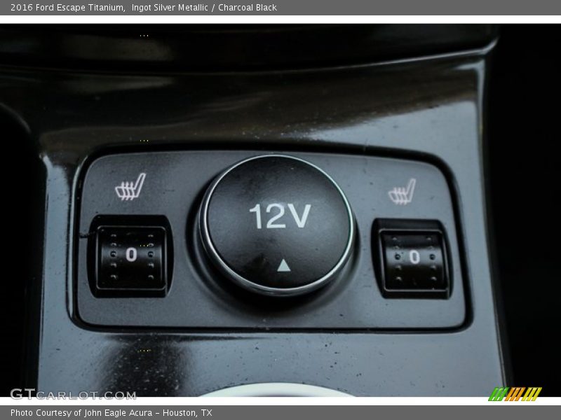 Ingot Silver Metallic / Charcoal Black 2016 Ford Escape Titanium
