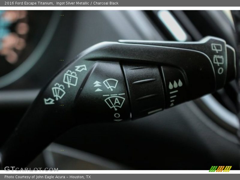 Ingot Silver Metallic / Charcoal Black 2016 Ford Escape Titanium