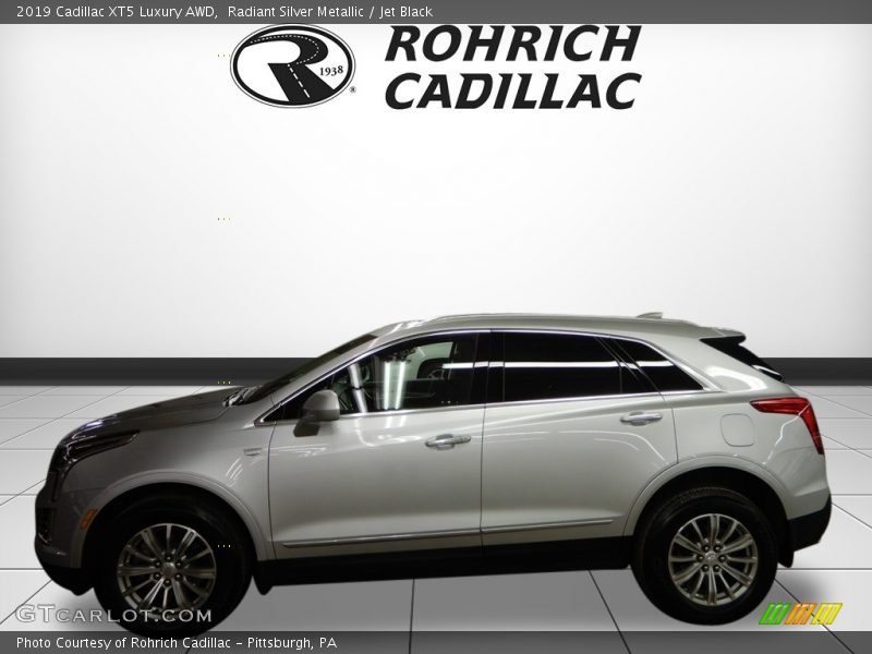 Radiant Silver Metallic / Jet Black 2019 Cadillac XT5 Luxury AWD