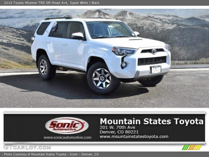 Super White / Black 2019 Toyota 4Runner TRD Off-Road 4x4