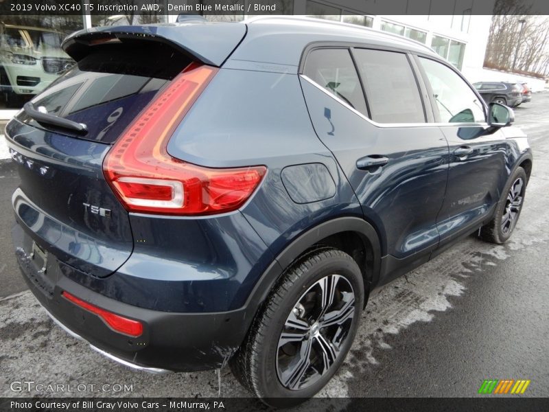 Denim Blue Metallic / Blond 2019 Volvo XC40 T5 Inscription AWD