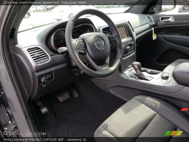 Sting-Gray / Black 2019 Jeep Grand Cherokee Upland 4x4