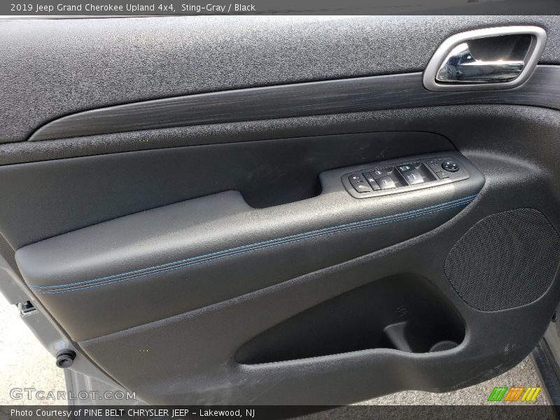 Sting-Gray / Black 2019 Jeep Grand Cherokee Upland 4x4