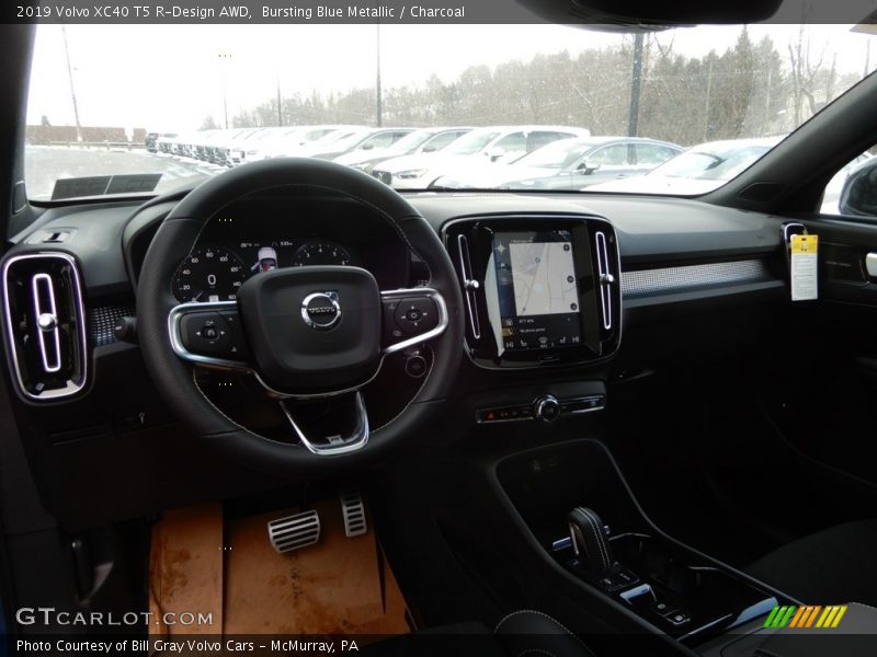 Bursting Blue Metallic / Charcoal 2019 Volvo XC40 T5 R-Design AWD