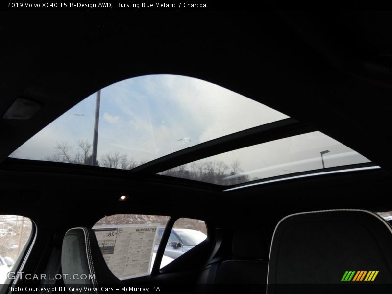 Bursting Blue Metallic / Charcoal 2019 Volvo XC40 T5 R-Design AWD