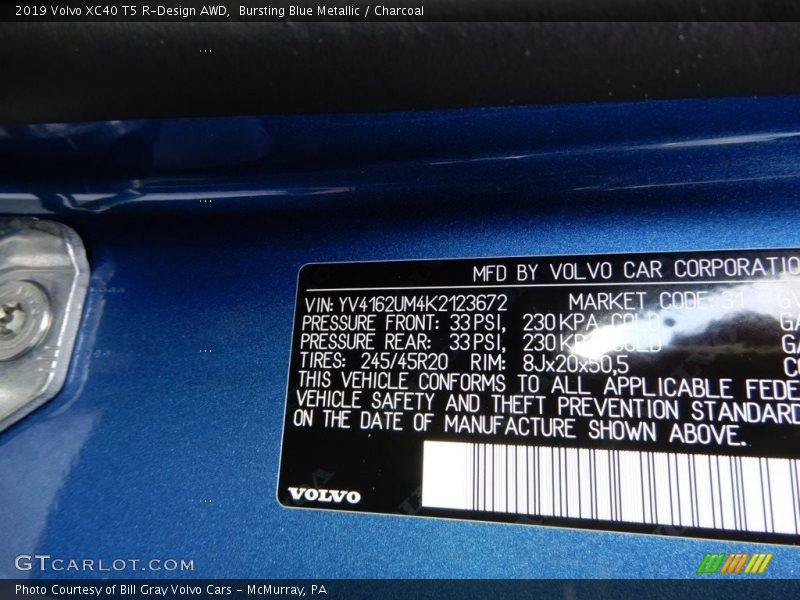 Bursting Blue Metallic / Charcoal 2019 Volvo XC40 T5 R-Design AWD