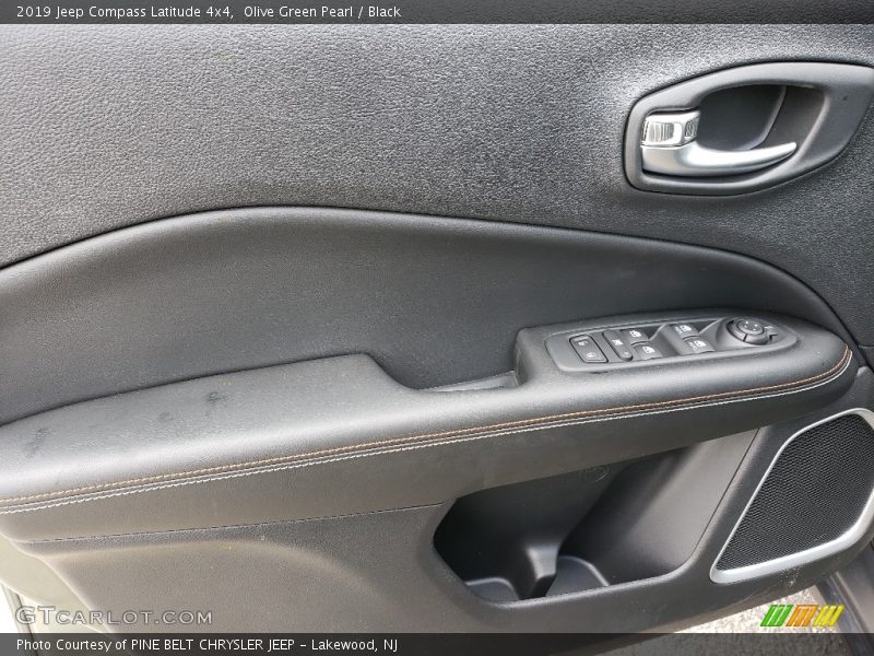 Olive Green Pearl / Black 2019 Jeep Compass Latitude 4x4