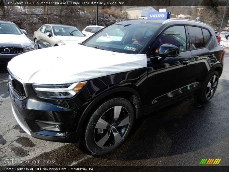 Onyx Black Metallic / Oxide Red 2019 Volvo XC40 T5 Momentum AWD