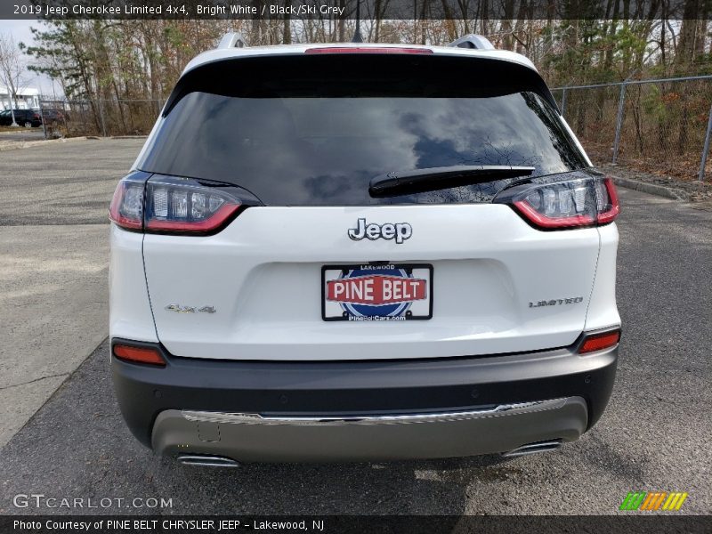 Bright White / Black/Ski Grey 2019 Jeep Cherokee Limited 4x4