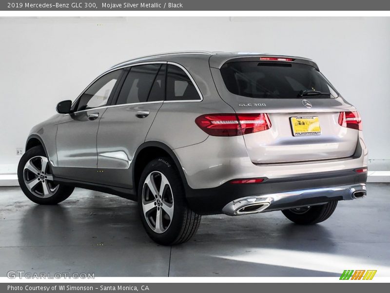 Mojave Silver Metallic / Black 2019 Mercedes-Benz GLC 300