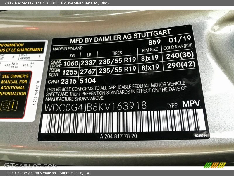 Mojave Silver Metallic / Black 2019 Mercedes-Benz GLC 300