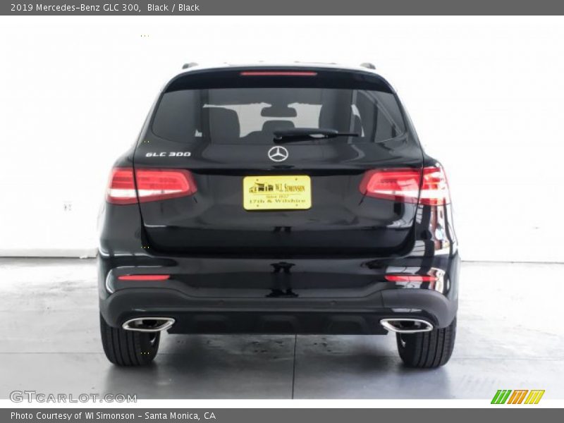Black / Black 2019 Mercedes-Benz GLC 300