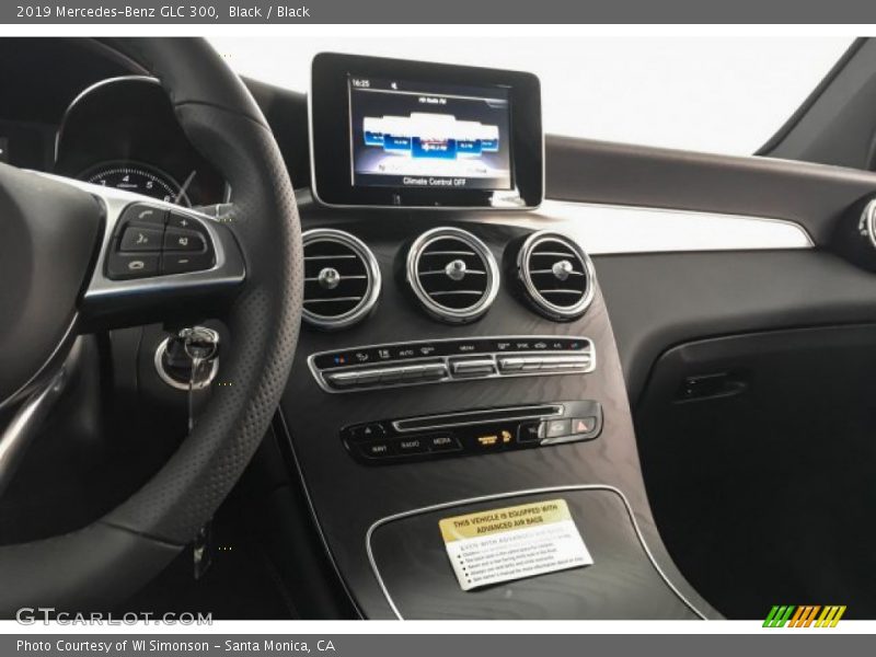 Black / Black 2019 Mercedes-Benz GLC 300