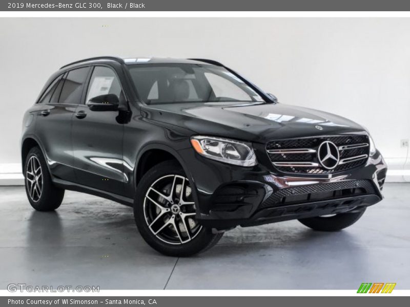 Black / Black 2019 Mercedes-Benz GLC 300