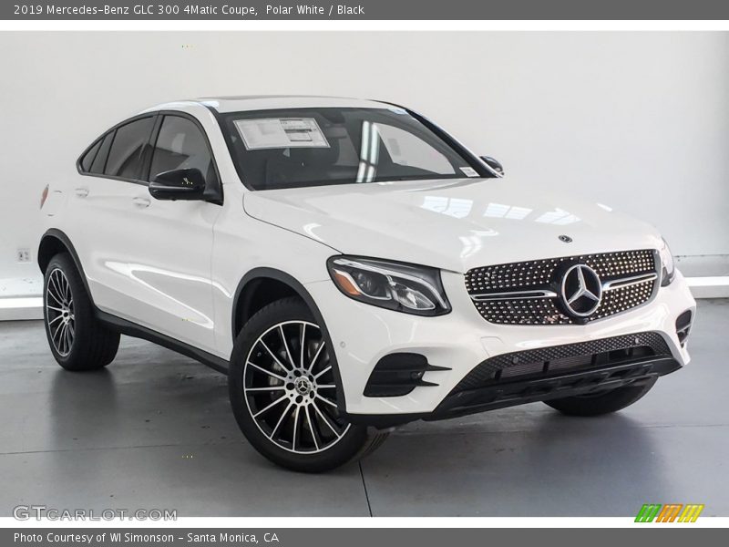 Front 3/4 View of 2019 GLC 300 4Matic Coupe