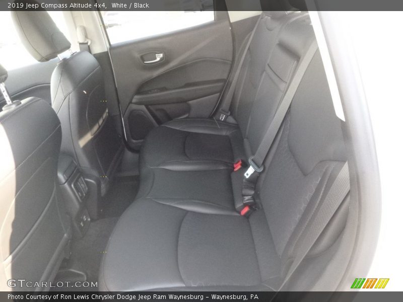 White / Black 2019 Jeep Compass Altitude 4x4