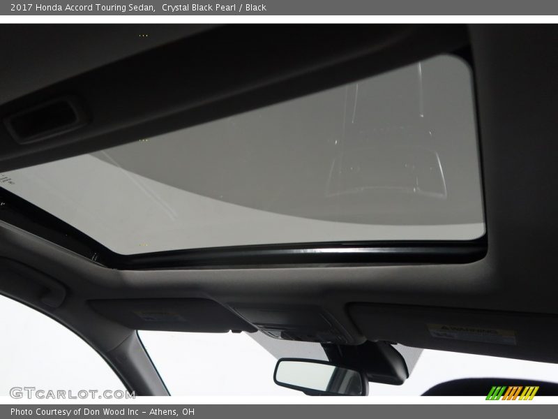 Crystal Black Pearl / Black 2017 Honda Accord Touring Sedan