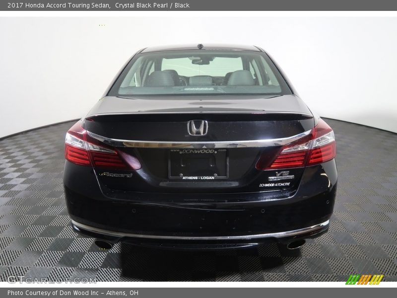 Crystal Black Pearl / Black 2017 Honda Accord Touring Sedan
