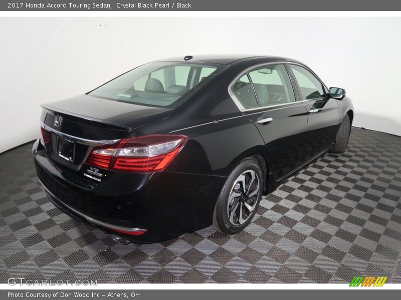 Crystal Black Pearl / Black 2017 Honda Accord Touring Sedan