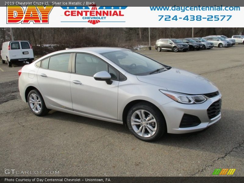 Silver Ice Metallic / Black 2019 Chevrolet Cruze LS