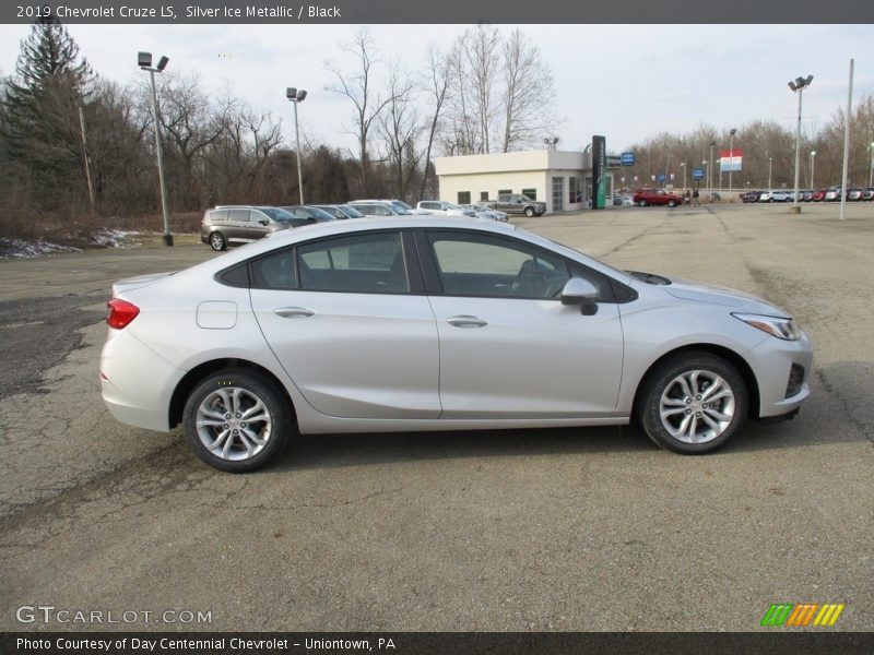 Silver Ice Metallic / Black 2019 Chevrolet Cruze LS