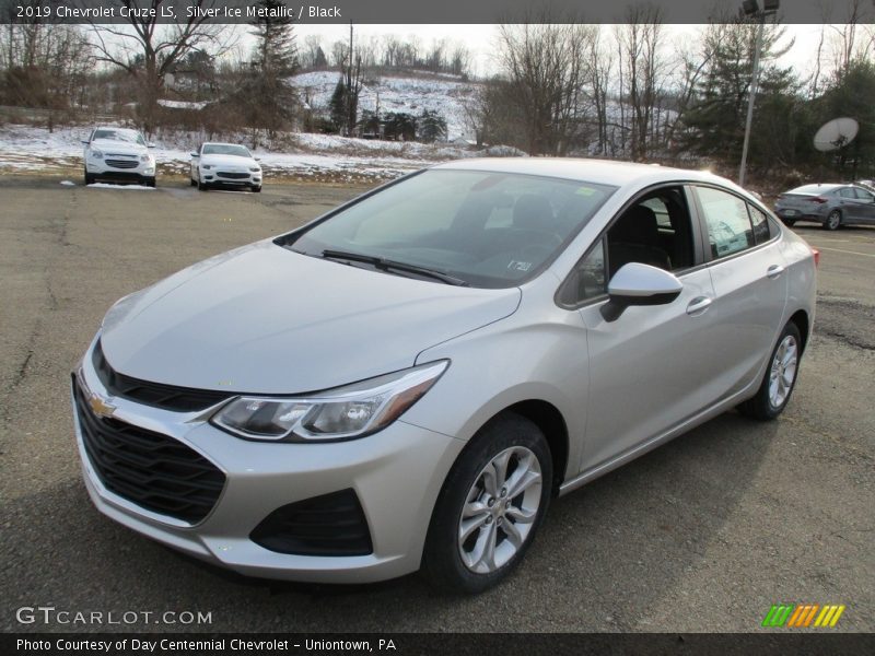 Silver Ice Metallic / Black 2019 Chevrolet Cruze LS