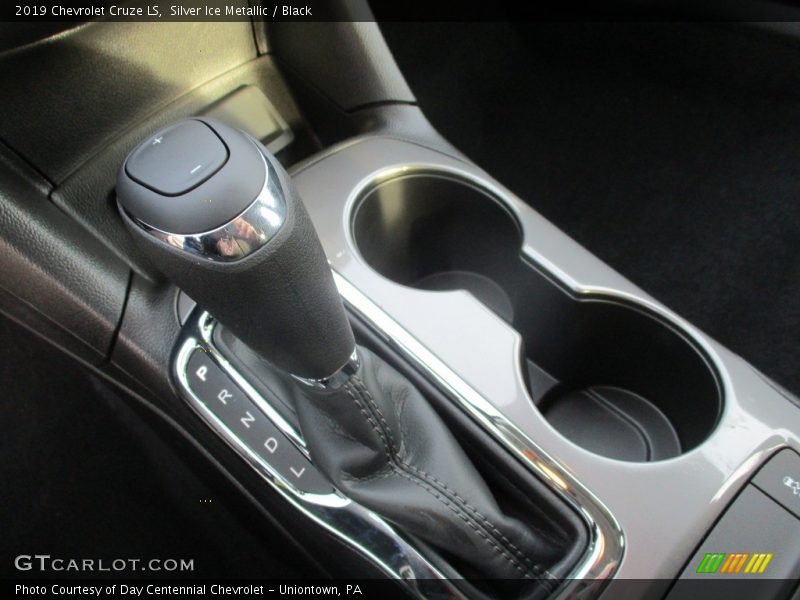 Silver Ice Metallic / Black 2019 Chevrolet Cruze LS