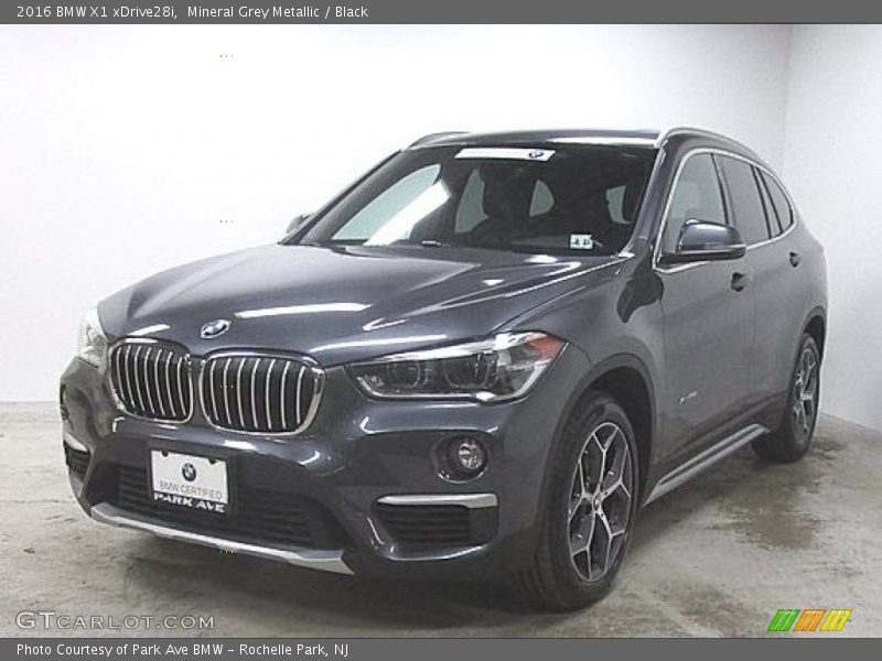 Mineral Grey Metallic / Black 2016 BMW X1 xDrive28i