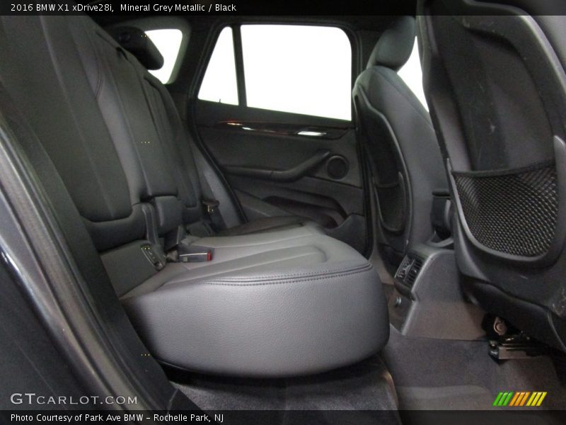 Mineral Grey Metallic / Black 2016 BMW X1 xDrive28i