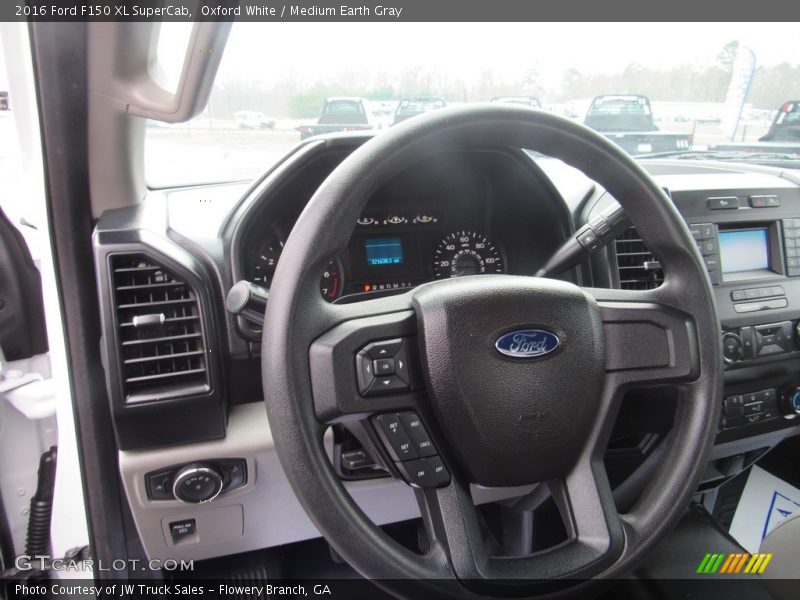 Oxford White / Medium Earth Gray 2016 Ford F150 XL SuperCab