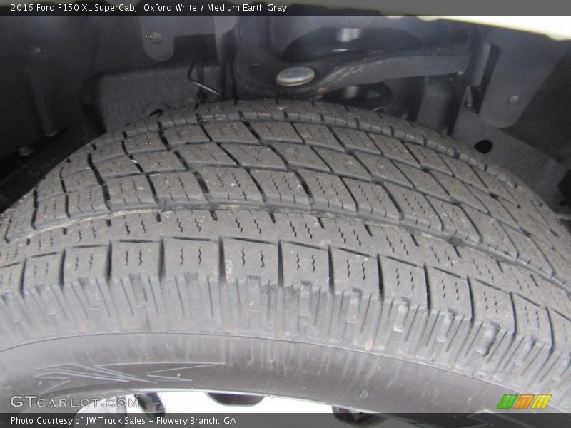 Oxford White / Medium Earth Gray 2016 Ford F150 XL SuperCab