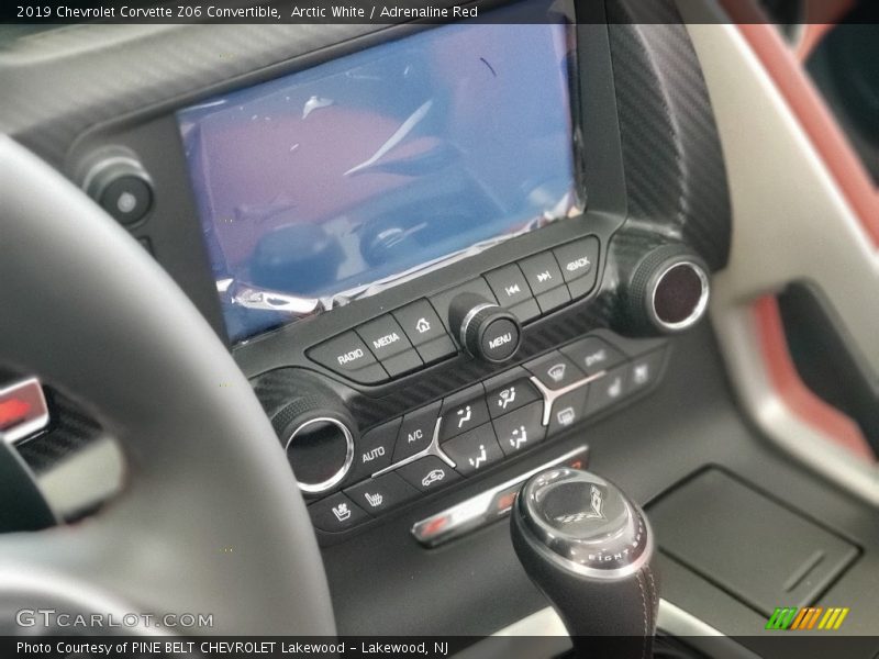 Arctic White / Adrenaline Red 2019 Chevrolet Corvette Z06 Convertible