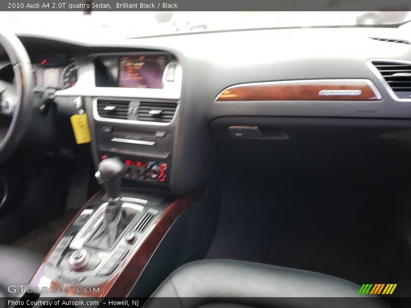Brilliant Black / Black 2010 Audi A4 2.0T quattro Sedan