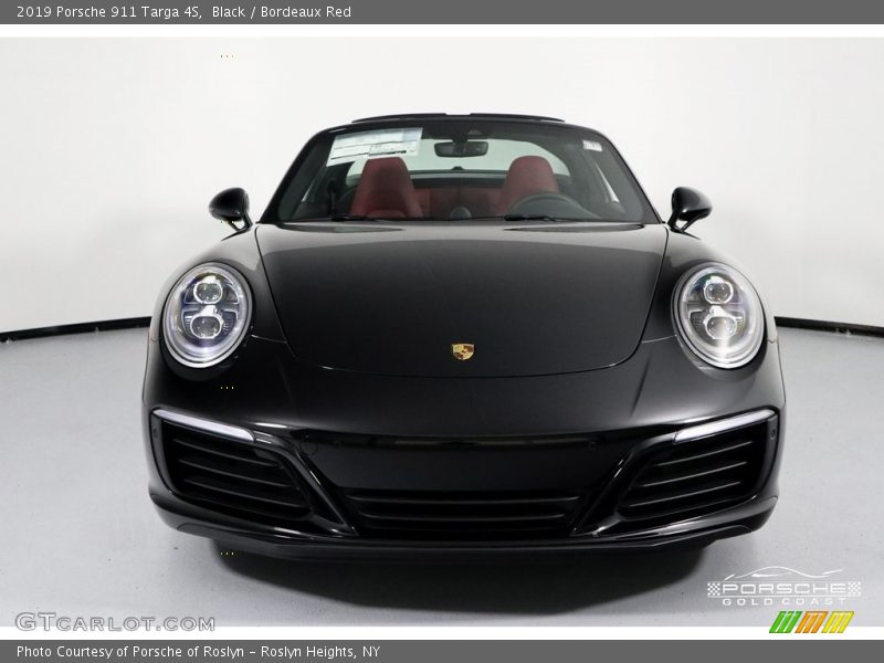 Black / Bordeaux Red 2019 Porsche 911 Targa 4S