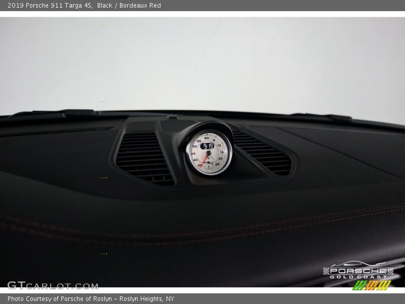 Black / Bordeaux Red 2019 Porsche 911 Targa 4S