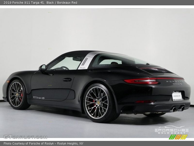 Black / Bordeaux Red 2019 Porsche 911 Targa 4S