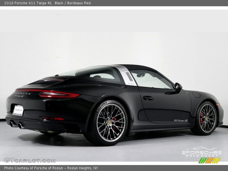 Black / Bordeaux Red 2019 Porsche 911 Targa 4S