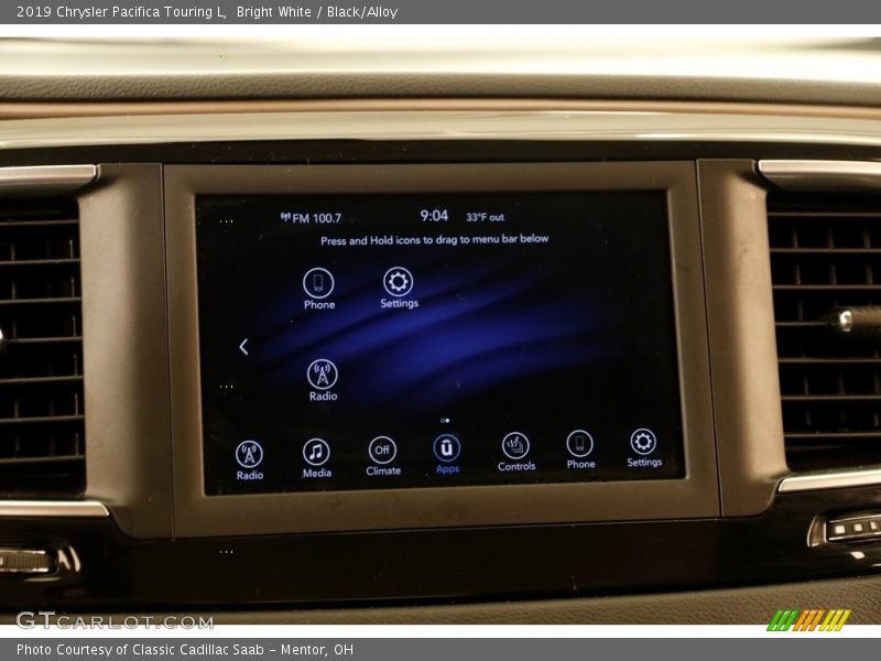 Bright White / Black/Alloy 2019 Chrysler Pacifica Touring L