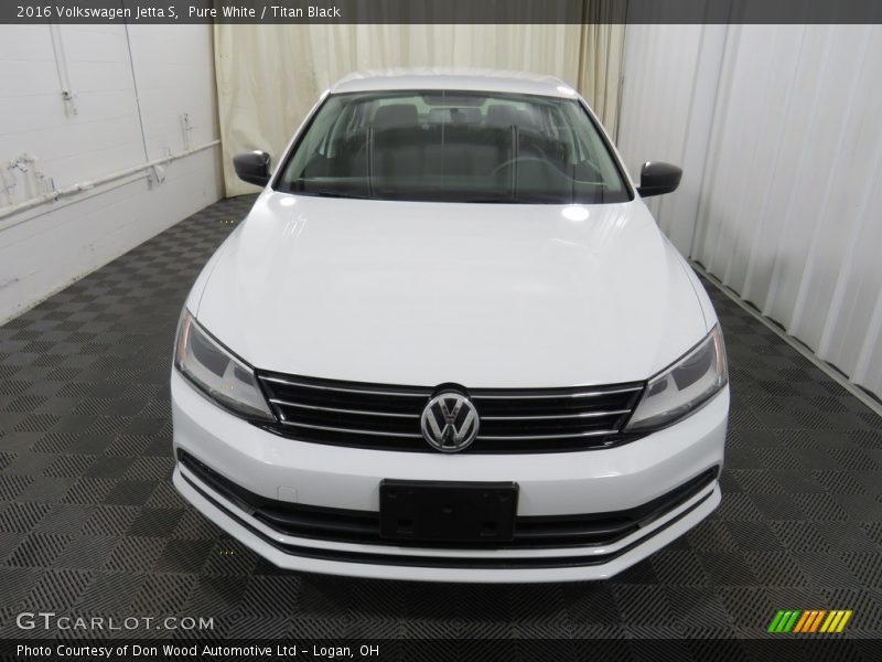Pure White / Titan Black 2016 Volkswagen Jetta S